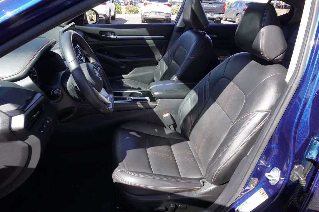 Certified 2024 Nissan Altima 2.5 SR w/ SR Premium Package FWD image 14