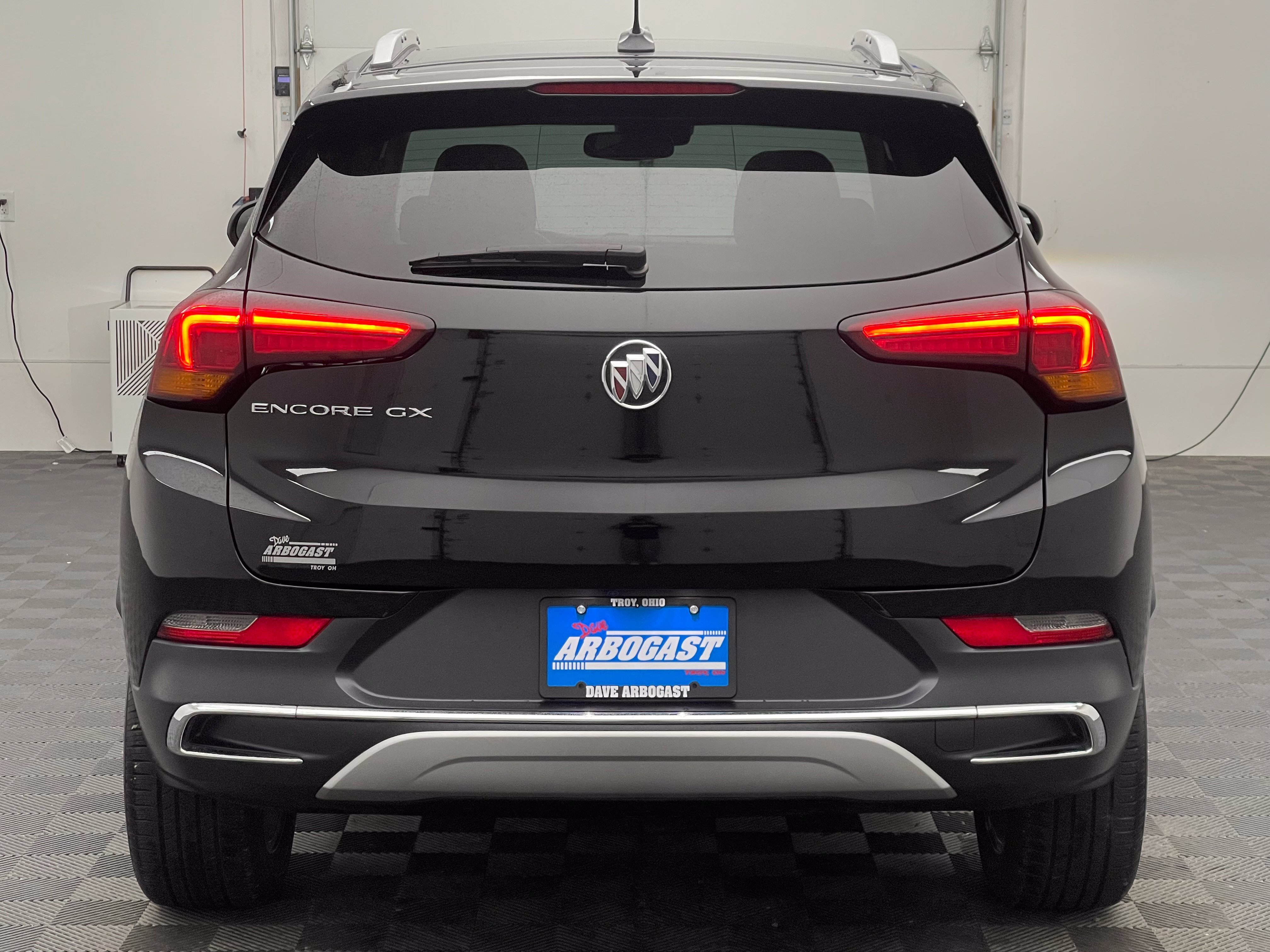 Used 2023 Buick Encore GX Essence w/ Experience Buick Package FWD image 10
