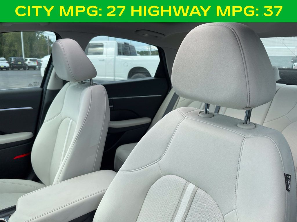 Used 2022 Hyundai Sonata SEL w/ Convenience Package FWD image 13