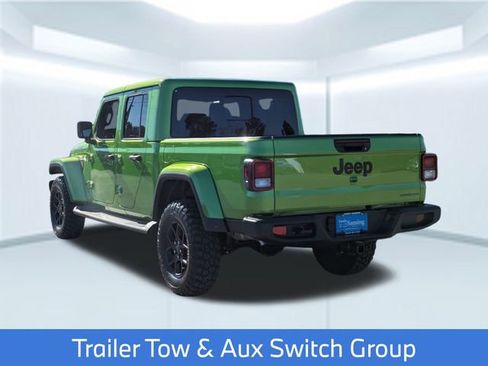 New 2025 Jeep Gladiator High Tide image 4