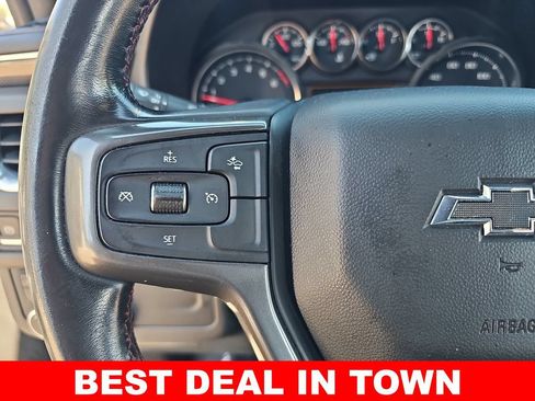 Used 2021 Chevrolet Suburban RST AWD/4WD image 18