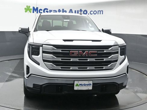 New 2026 GMC Sierra 1500 SLE w/ Preferred Package image 4