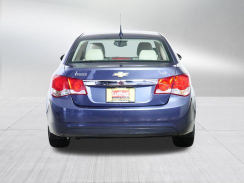 Used 2013 Chevrolet Cruze LTZ FWD image 6