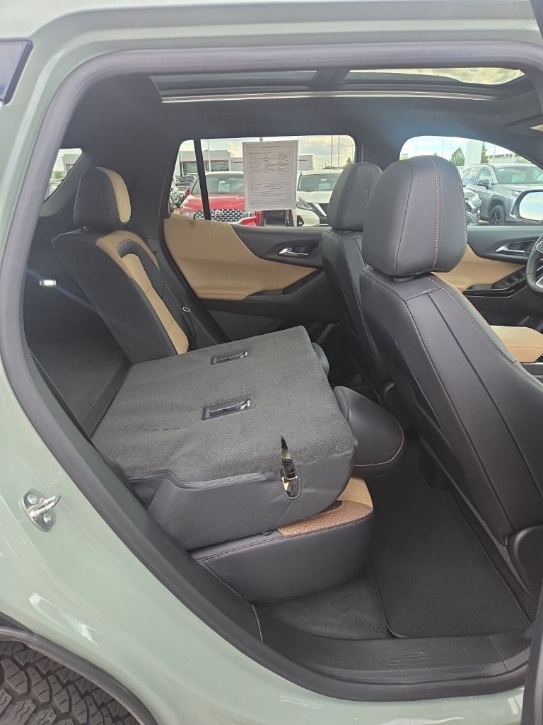 Used 2025 Chevrolet Equinox ACTIV w/ Safety and Technology Package AWD/4WD image 28