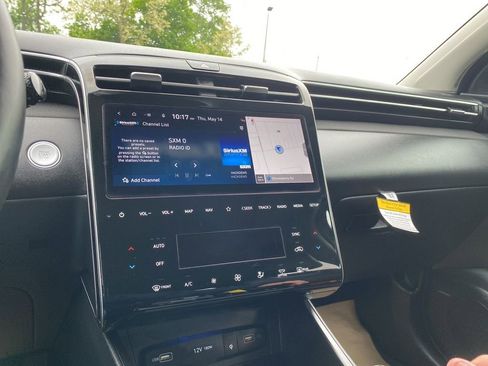 Certified 2023 Hyundai Tucson Limited AWD/4WD image 17