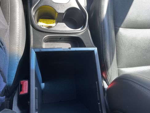 Used 2017 Hyundai Santa Fe Limited image 26