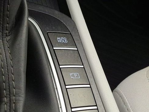 Certified 2025 Hyundai Kona SEL FWD image 30