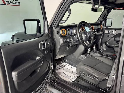 Used 2022 Jeep Gladiator Sport AWD/4WD image 11