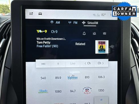 Used 2022 Ford Edge ST-Line image 27