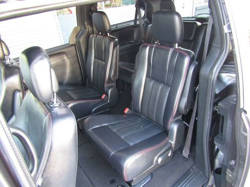 Used 2017 Dodge Grand Caravan GT FWD image 5