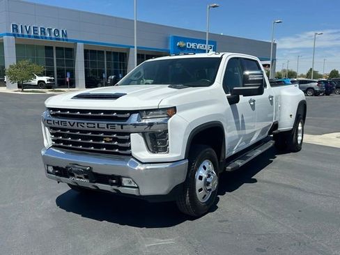 Used 2020 Chevrolet Silverado 3500 LTZ w/ LTZ Convenience Package AWD/4WD image 28