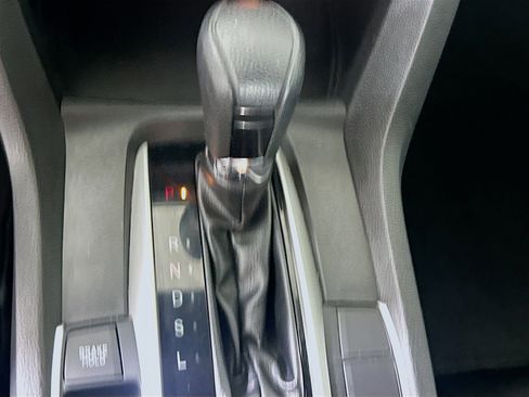 Used 2019 Honda Civic LX image 23