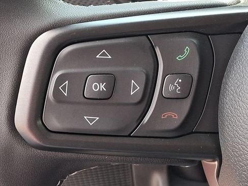 Used 2025 Jeep Wrangler Unlimited Rubicon AWD/4WD image 21