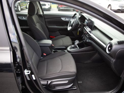Used 2024 Kia Forte LXS FWD image 22