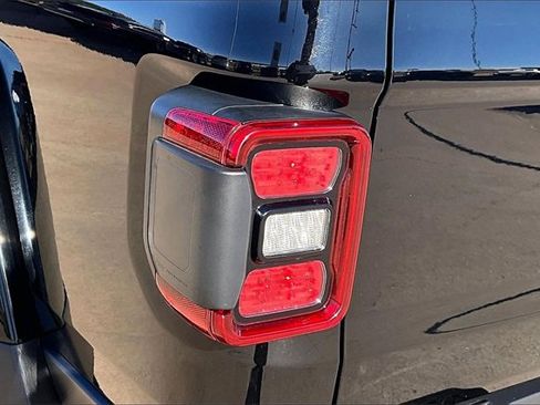 Used 2022 Jeep Gladiator Mojave w/ LED Lighting Group image 33