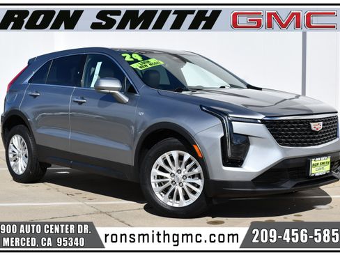 Used 2024 Cadillac XT4 Luxury w/ Cold Weather Package image 1