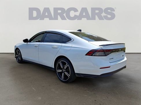 Used 2024 Honda Accord Sport image 4