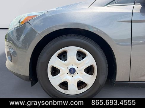 Used 2013 Ford Focus S FWD image 9
