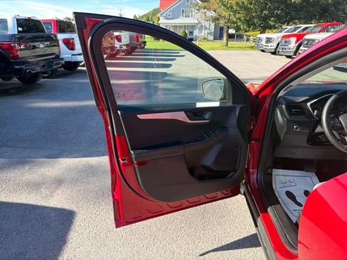 Used 2022 Ford Escape SE w/ Convenience Package AWD/4WD image 17