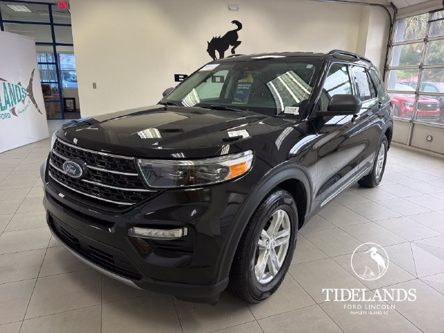 Certified 2022 Ford Explorer XLT w/ Equipment Group 202A RWD image 4