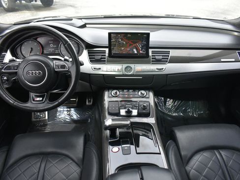 Used 2015 Audi S8 image 11