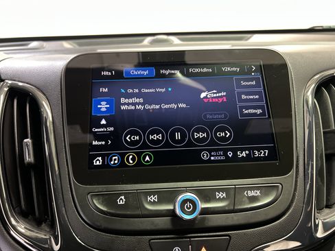 Used 2022 Chevrolet Equinox RS w/ RS Leather Package image 18