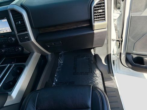 Used 2019 Ford F150 Lariat w/ Trailer Tow Package AWD/4WD image 17