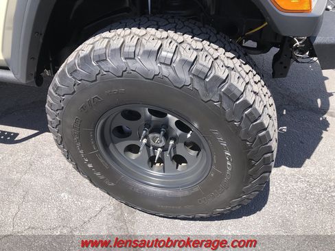 Used 2020 Jeep Gladiator Sport w/ Quick Order Package 24S AWD/4WD image 25