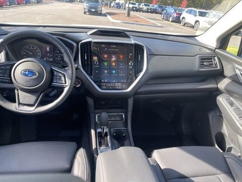 New 2025 Subaru Ascent Limited image 14