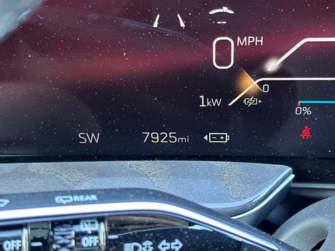 Certified 2026 Cadillac Escalade IQL Sport 2 AWD/4WD image 39