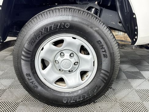 Used 2021 Toyota Tacoma SR image 29