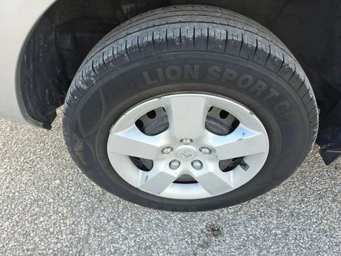 Used 2013 Nissan Rogue S image 13