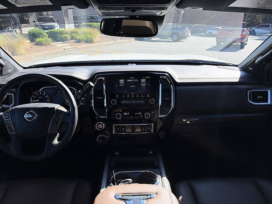 Used 2022 Nissan Titan Platinum Reserve w/ Moonroof Package AWD/4WD image 22