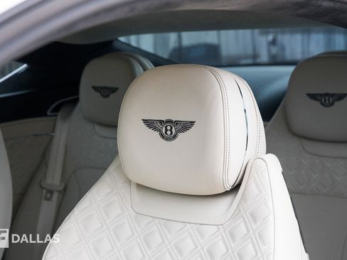 Used 2022 Bentley Continental GT image 21