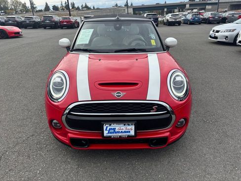 Used 2020 MINI Cooper S w/ Signature Upholstery Package image 2