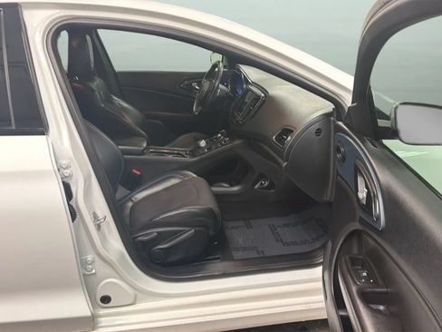 Used 2015 Chrysler 200 S w/ Navigation & Sound Group I FWD image 22