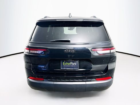 Used 2023 Jeep Grand Cherokee L Laredo AWD/4WD image 7