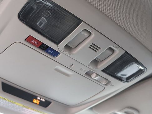 Used 2016 Subaru Outback 2.5i Premium image 21