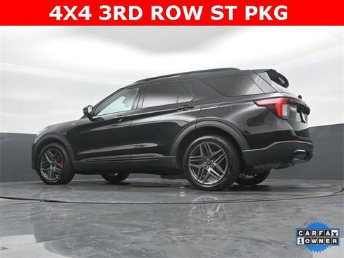 Used 2025 Ford Explorer ST-Line w/ ST-Line Street Pack image 33
