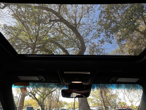 Used 2025 Lexus ES 350 F Sport w/ Accessory Package (Z1) image 37