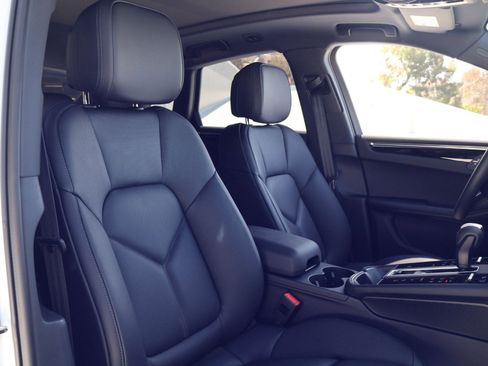 New 2026 Porsche Macan AWD/4WD image 24
