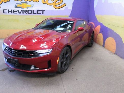 Used 2020 Chevrolet Camaro LT image 4