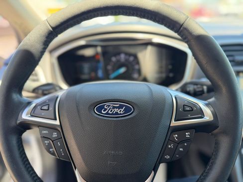 Used 2018 Ford Fusion SE w/ Equipment Group 602A FWD image 30