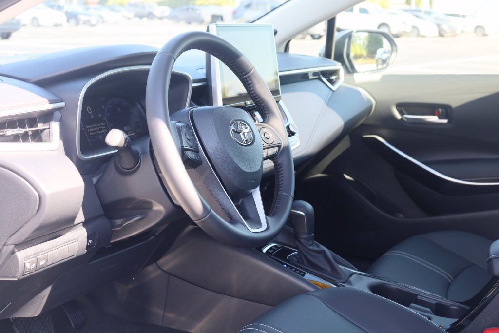 Used 2026 Toyota Corolla XLE FWD image 8