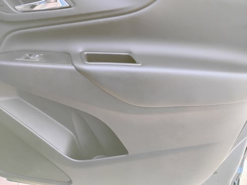 Used 2022 Chevrolet Equinox LT image 19