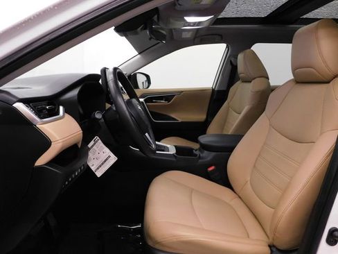 Used 2023 Toyota RAV4 Limited image 22