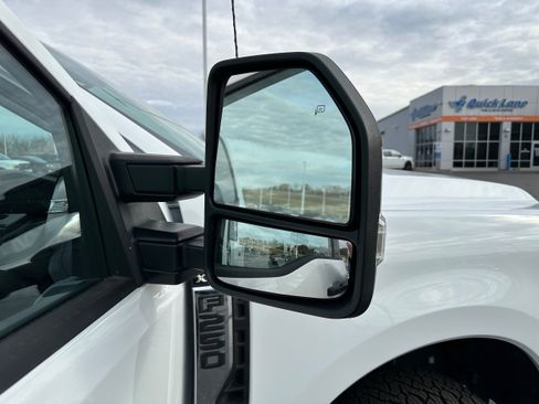 Certified 2024 Ford F250 XLT AWD/4WD image 32