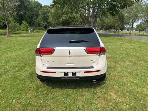 Used 2012 Lincoln MKX AWD image 27