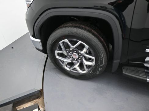 New 2026 GMC Sierra 1500 SLT w/ SLT Premium Plus Package image 8