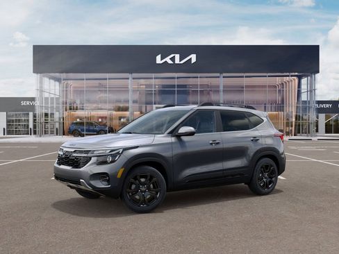 New 2025 Kia Seltos X-Line image 3